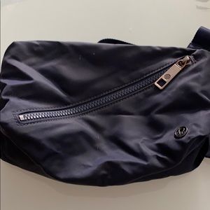 Navy blue lululemon Fanny pack
